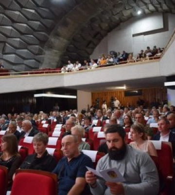 В Берегові провели благодійний захід «500 днів незламності»