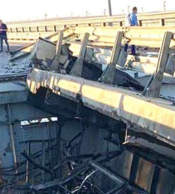 Замість Кримського мосту росіяни їдуть суходолом - у Маріуполі затори на пів міста