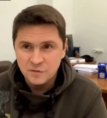 Подоляк відреагував на вибухи на Кримському мості