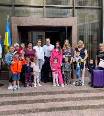 Відпочинок родин зі столиці на Закарпатті організовано за підтримки Посольства Угорщини в Києві