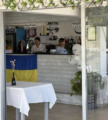 Один из ресторанов на Кипре предлагает блюда украинской кухни