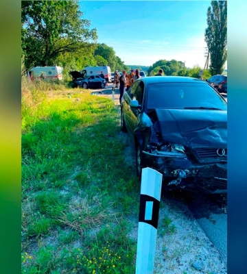 У ДТП під Полтавою загинула пасажирка легковика, двоє людей потрапили до лікарні
