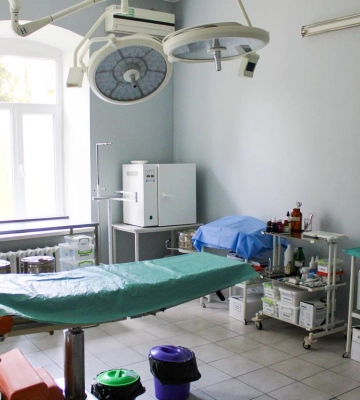 Благодійники облаштували сучасний операційний блок у військовому госпіталі