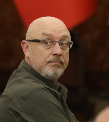 Придется переписать Конституцию: Резников заговорил о размещении иностранных военных баз
