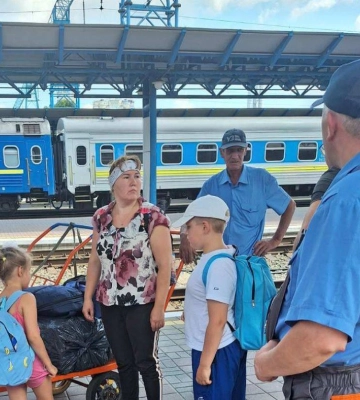 Через російські обстріли затримуються два поїзди західного напрямку – «Укрзалізниця»