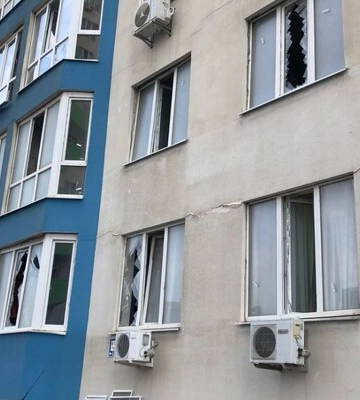 Масований обстріл Одещини: ворожі ракети влучили у зерновий і олійний термінали, промисловий об&#039;єкт та склади, є постраждалі
