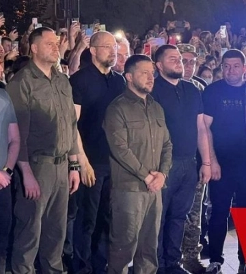 Зеленський та командири з &quot;Азовсталі&quot; прибули до Львова