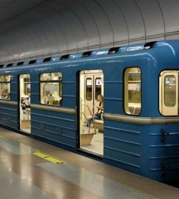 У Дніпрі перевірили шелтер для переселенців та укриття в метрополітені