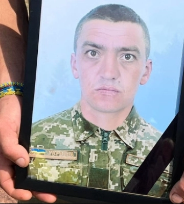 На Волині попрощались із 42-річним Героєм Віталієм Матвійчуком