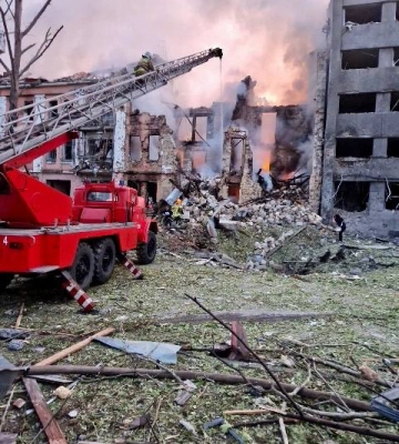 Росія завдала удару по центру Миколаєва: є загиблі, 18 людей постраждали