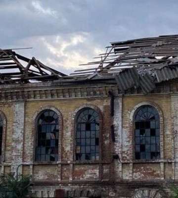Росіяни вночі тричі обстріляли Нікопольський район Дніпропетровщини, без постраждалих. ФОТОрепортаж