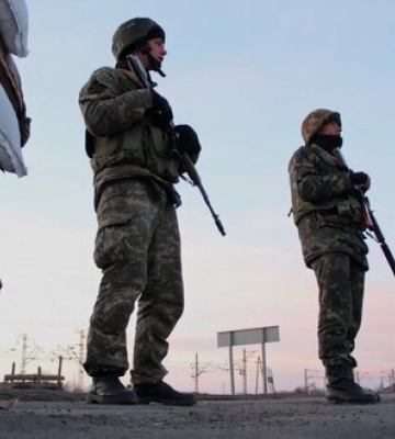 В окупованому Сватовому росіяни захоплюють порожні квартири та &quot;полюють&quot; на автомобілі з українськими номерами