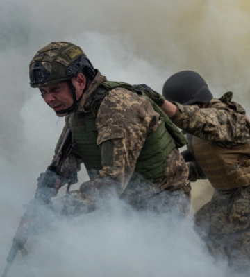 Сили оборони просуваються на Бахмутському напрямку, а росіяни потрапляють у пастки - Сирський