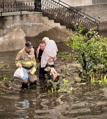 В Одессе из-за непогоды был затоплен один из районов города – в ГСЧС показали фото