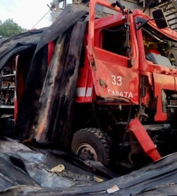 Ракетний удар по Одещині: знищено аграрне підприємство та 2 авто рятувальників