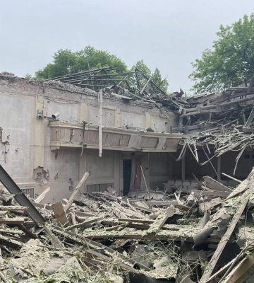 Війська РФ нанесли три авіаудари по селищу Нью-Йорк на Донеччині: четверо поранених