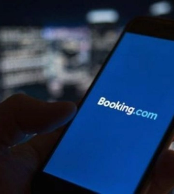 В оккупированном Мелитополе Booking.com приостановил возможность бронирования