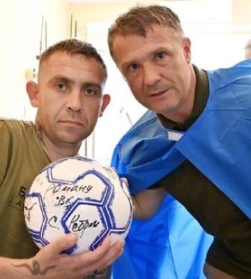 &quot;Для мене честь – відвідувати їх&quot;: тренер збірної України приїхав до поранених військових