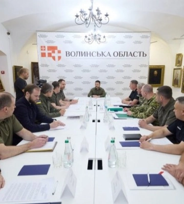 Зеленський провів нараду в замку Любарта. Говорили про безпекову ситуацію у Волинській області
