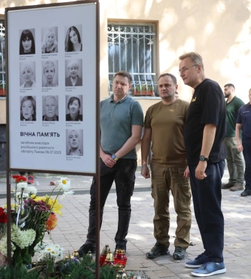 Місце ракетного удару у Львові відвідав представник Президента