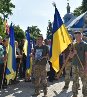 У Луцькій громаді прощалися з загиблим Героєм Павлом Вітком 