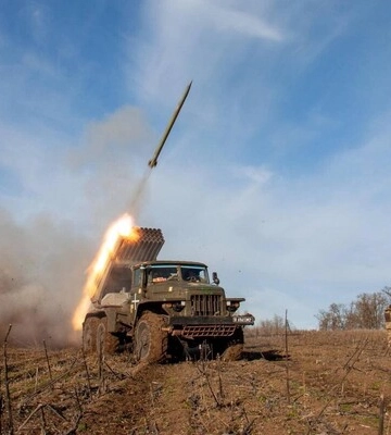 ВСУ уничтожили склады боеприпасов в Олешках и Новой Збурьевке: карта