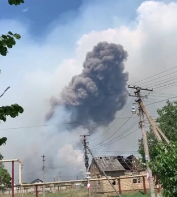 В Красногвардейском районе в Крыму детонирует склад оккупантов, видео