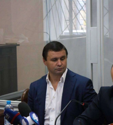 Екс-нардеп Микитась, який намагався дати хабар меру Дніпра, вийшов із СІЗО Екс-нардеп Микитась, який намагався дати хабар меру Дніпра, вийшов із СІЗО