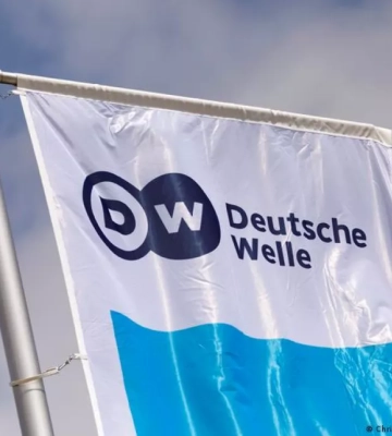 Телеканал Deutsche Welle повідомив про поранення їхнього оператора російськими касетними боєприпасами на Донеччині