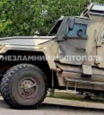 Окупанти продовжують терор над мирним населенням Мелітополя: п&#039;яні водії перевозять військову техніку та погрожують &quot;підвалами&quot; цивільним