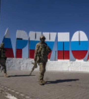 Їхали на будівництво в Маріуполь: рашисти вилучили паспорти у громадян Узбекистану і відправили воювати