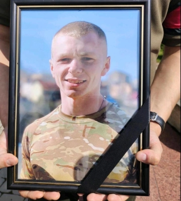 Загинув за місяць до дня народження: у Луцькому районі попрощалися з Героєм Віталієм Кулаковим