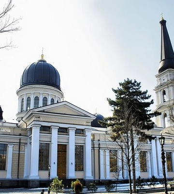 Росіяни вдарили по найбільшому православному собору Одеси
