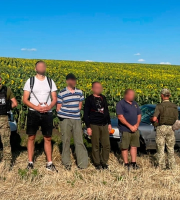 Уклонист с Харьковщины хотел сбежать в Молдову за $4500. Помешал дрон (видео)