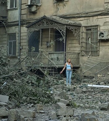 Нічний обстріл Одеси є черговим воєнним злочином РФ, - Боррель