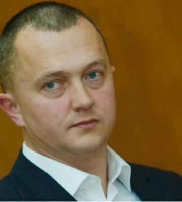 Міського голову Рахова оголошено в розшук через підозру в корупції