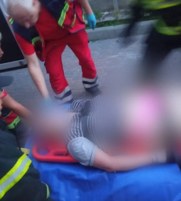 Політ назустріч смерті: під Києвом дівчина стрибнула з 12-метрової висоти (ФОТО)