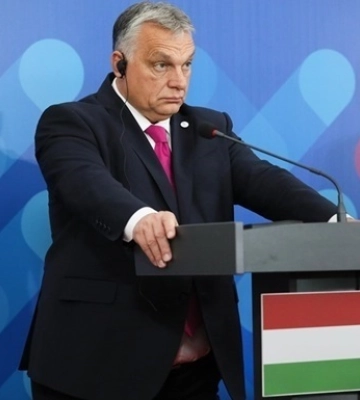 Орбан заявил о "наступлении ЛГБТ" на Венгрию