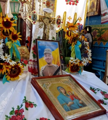 Був неодноразово поранений, але повертався на фронт: на Волині попрощалися з Героєм Михайлом Мітурою