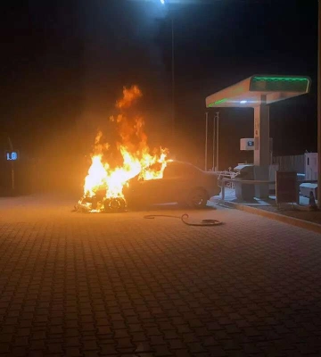 В Кривом Роге на заправке горел автомобиль