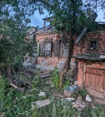 Житлові квартали Авдіївки зазнали масованого артобстрілу, під ворожим вогнем Красногорівка та Торецьк. ФОТОрепортаж