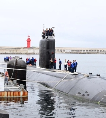 До Південної Кореї прибула атомна субмарина США