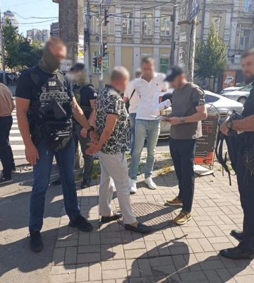 Наздогнали аж у Києві: ДБР затримало колишнього одеського військкома Борисова - подробиці. Фото, відео