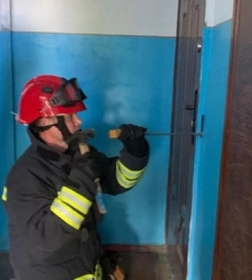 У центрі Луцька в зачиненій квартирі знайшли труп