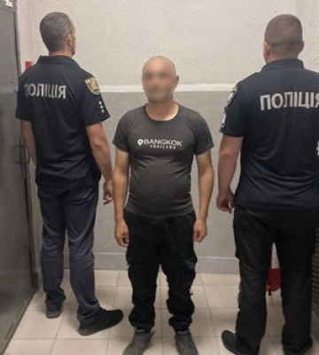 В Ужгороді зловмисник пограбував перехожого