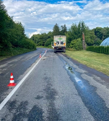 На Рівненщині нетверезий водій вчинив ДТП, в якій постраждали він сам та його маленька донька (ФОТО)