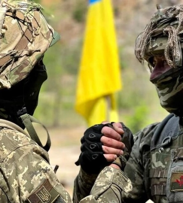 Про солдатів, що сидять у тилу