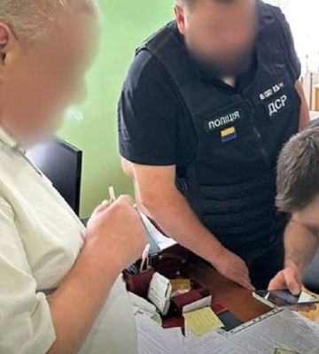 Головний лікар «чорнобильської» лікарні Рівного визнав, що узяв хабар
