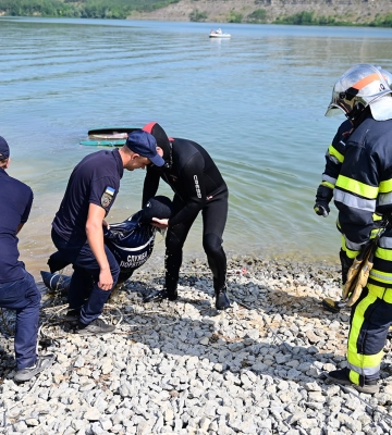 Водні поліцейські Хмельниччини взяли участь у міжрегіональних навчаннях з ліквідації надзвичайних подій на Дністрі