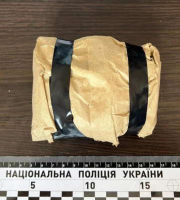 У Володимирці "на гарячому" спіймали наркоторговця (ФОТО)
